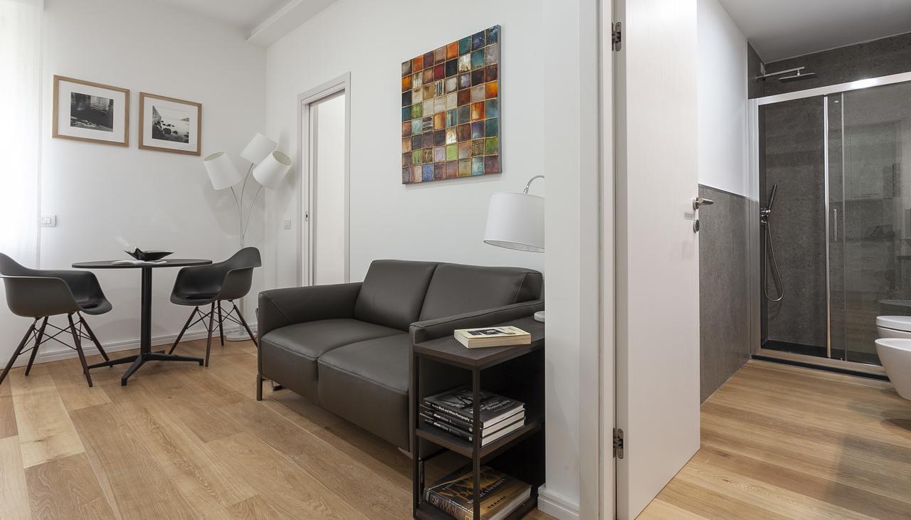 Italianway-Segrino Apartment Милано Екстериор снимка