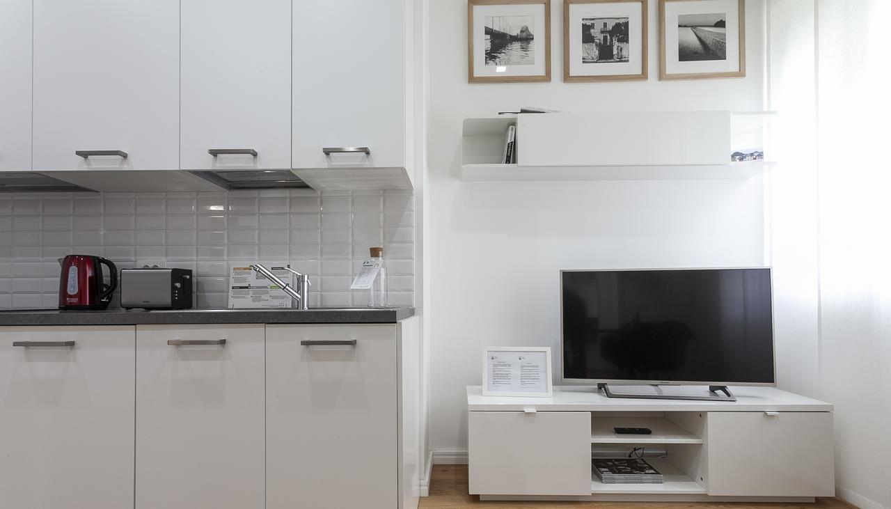 Italianway-Segrino Apartment Милано Екстериор снимка