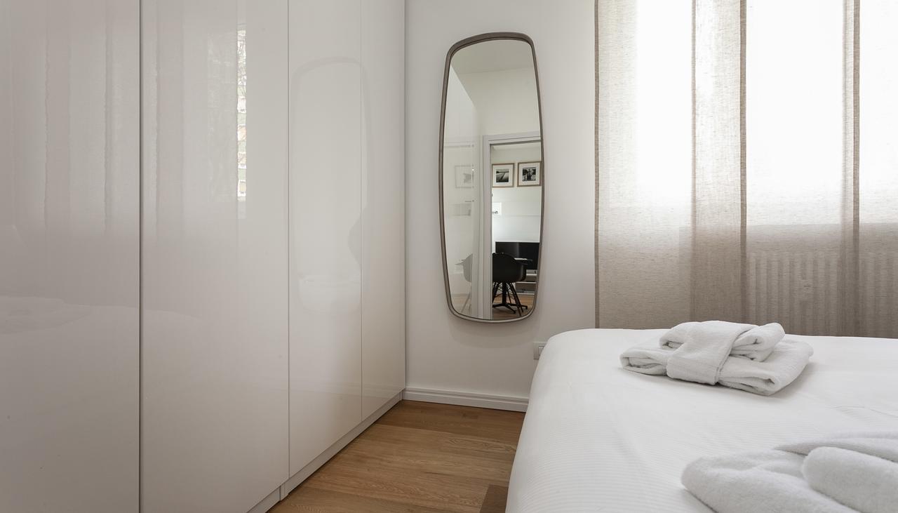 Italianway-Segrino Apartment Милано Екстериор снимка